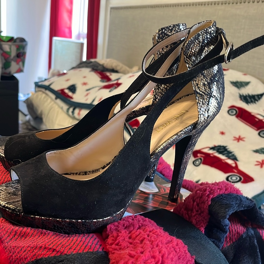 Nine Weat sexy open-toed heels